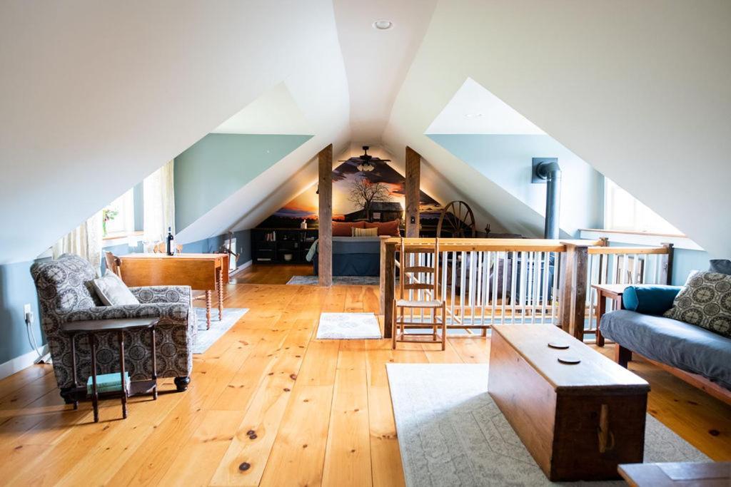 Craftsbury Farmhouse Екстериор снимка