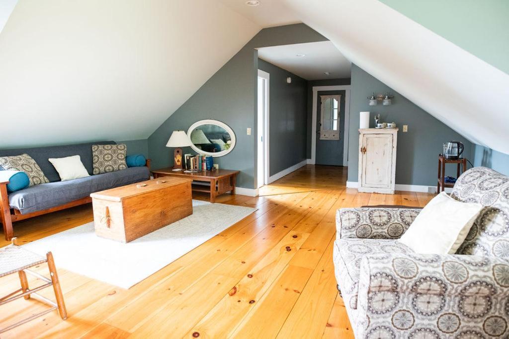 Craftsbury Farmhouse Екстериор снимка