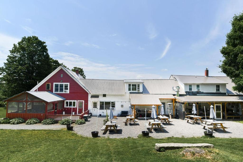Craftsbury Farmhouse Екстериор снимка
